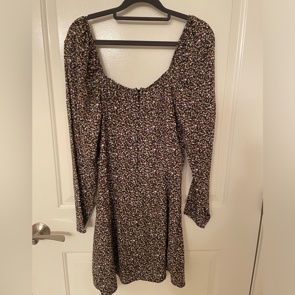 BP. Printed long sleeved minidress, size L, color is “green thyme floral feel”